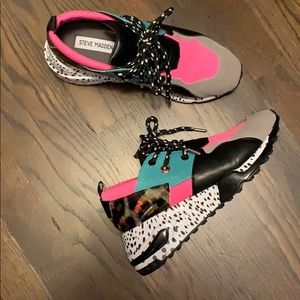 Steve Madden Tennis Shoe